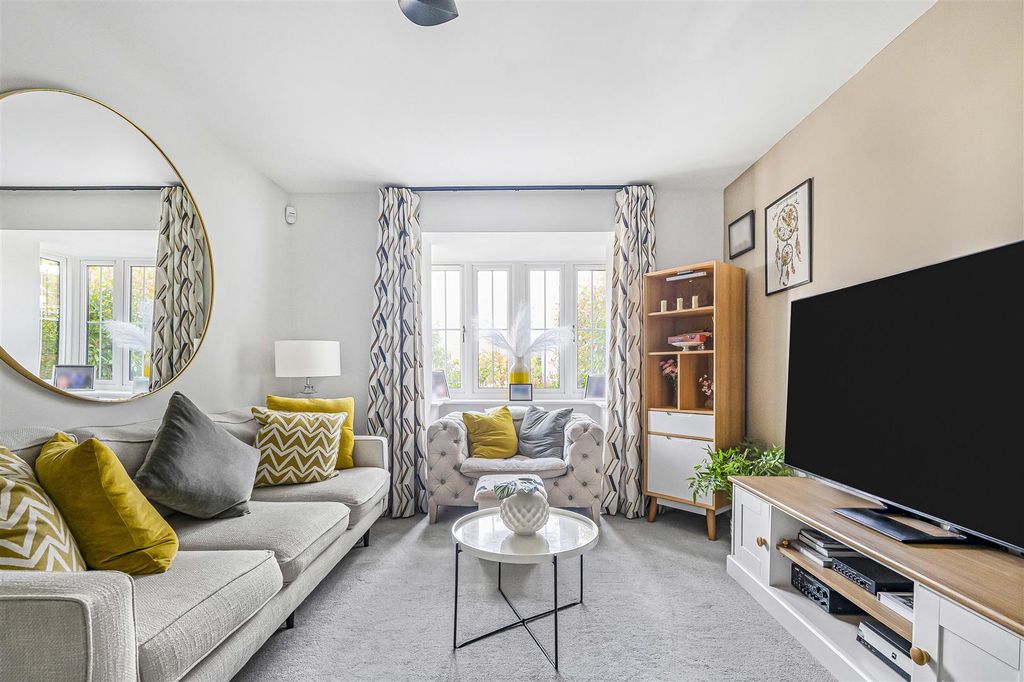 Property photo 3 of 21 9_49027.Jpg