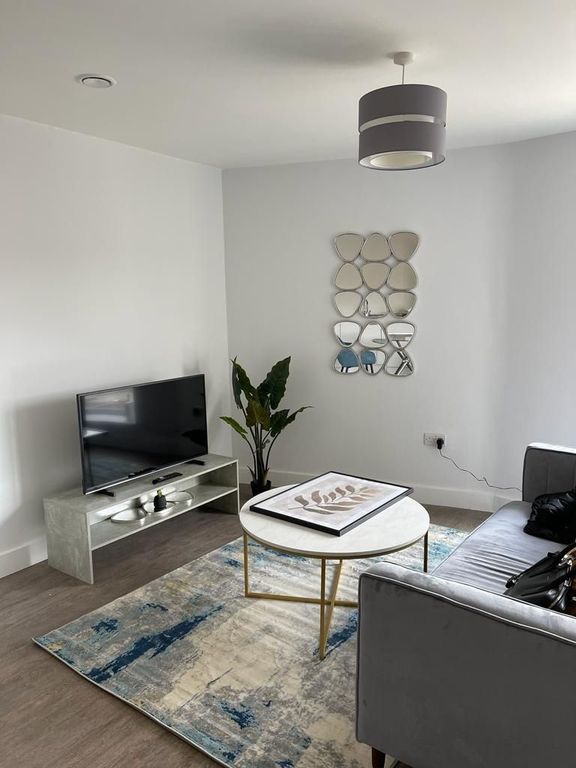 Property photo 1 of 4 1 Bed Flat To Rent Dover Court