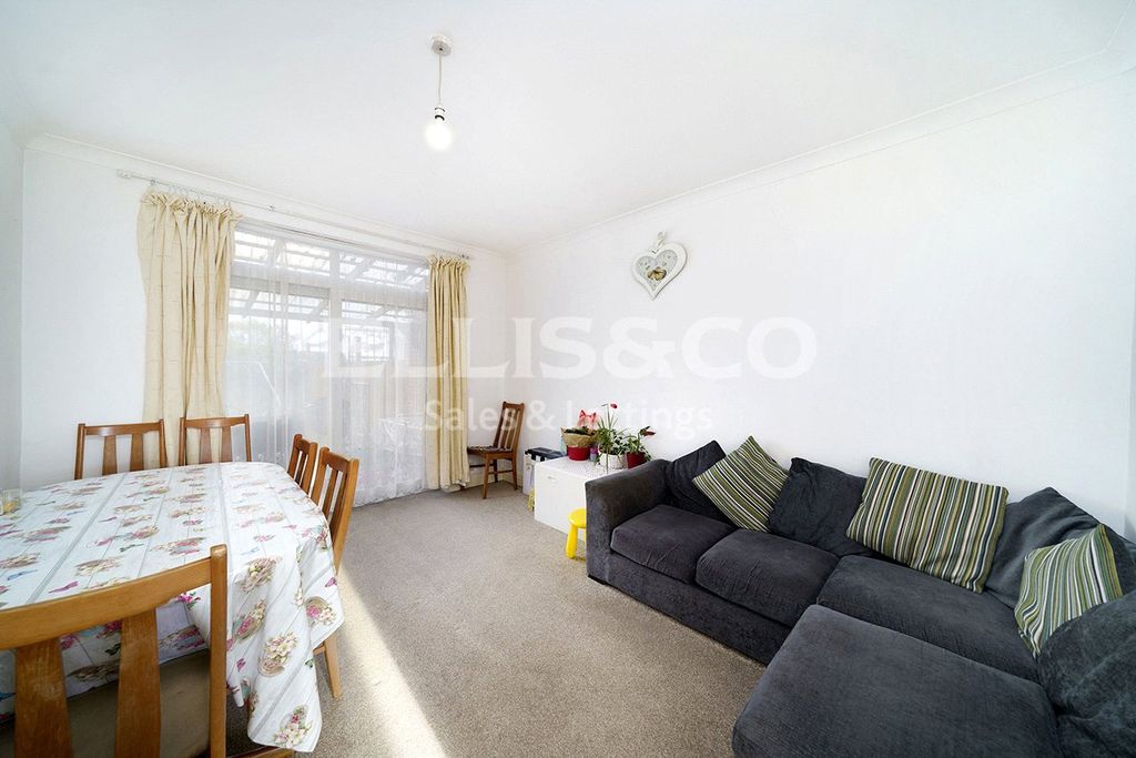 Property photo 2 of 18 Picture No. 02