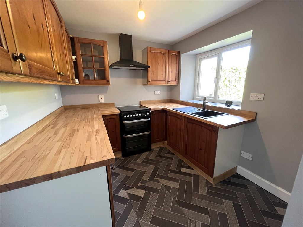 Property photo 2 of 15 Picture No. 04