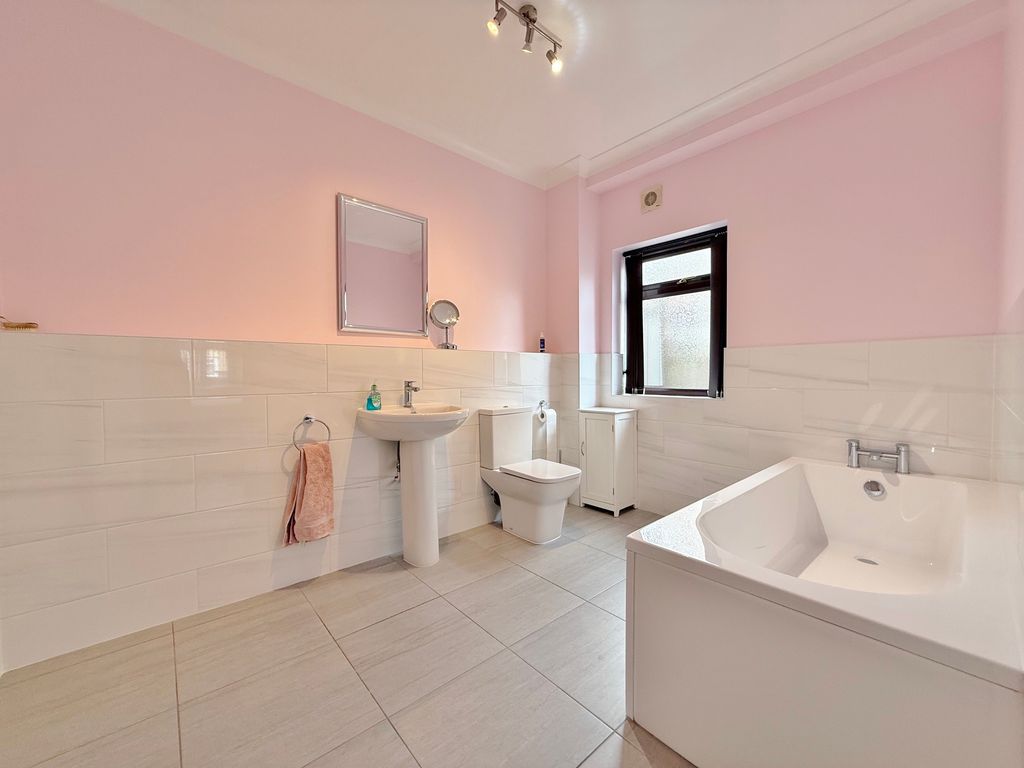 Additional image 21 of 5 bed detached house for saleStation Road, Drayton, Portsmouth PO6