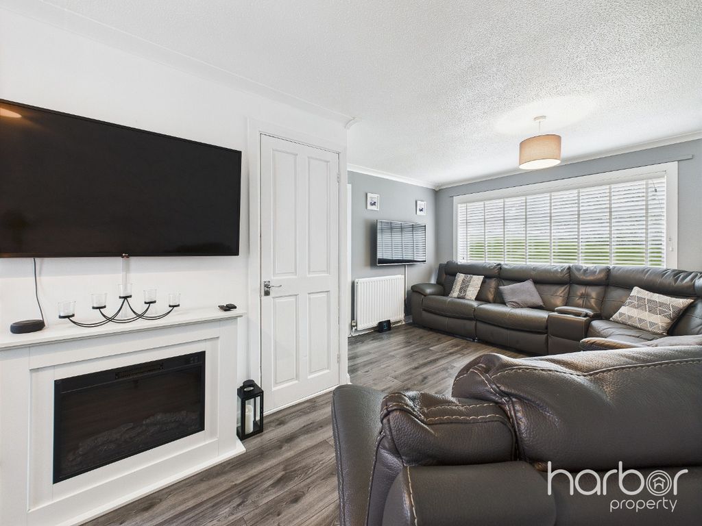 Property photo 2 of 20 4309974