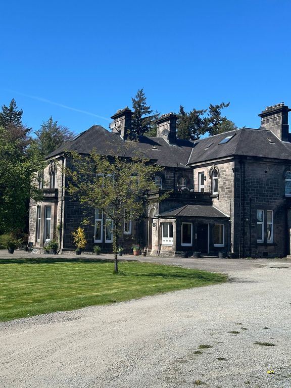 Property photo 1 of 30