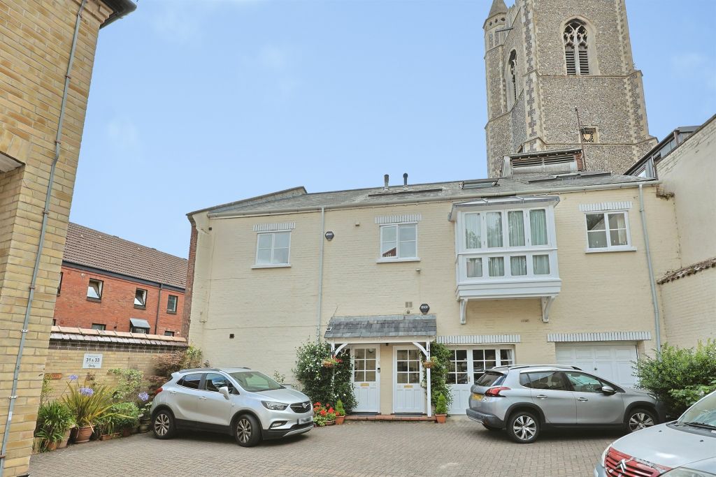 Property photo 2 of 19
