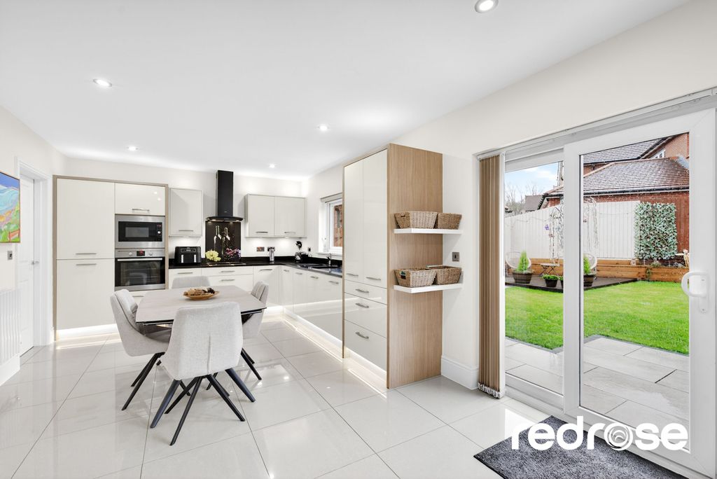 Property photo 3 of 24 Web_37 Poole Ave-12-2-2500Px