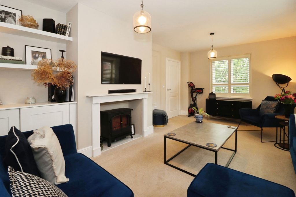 Property photo 3 of 20 Pbox-Img.Jpg