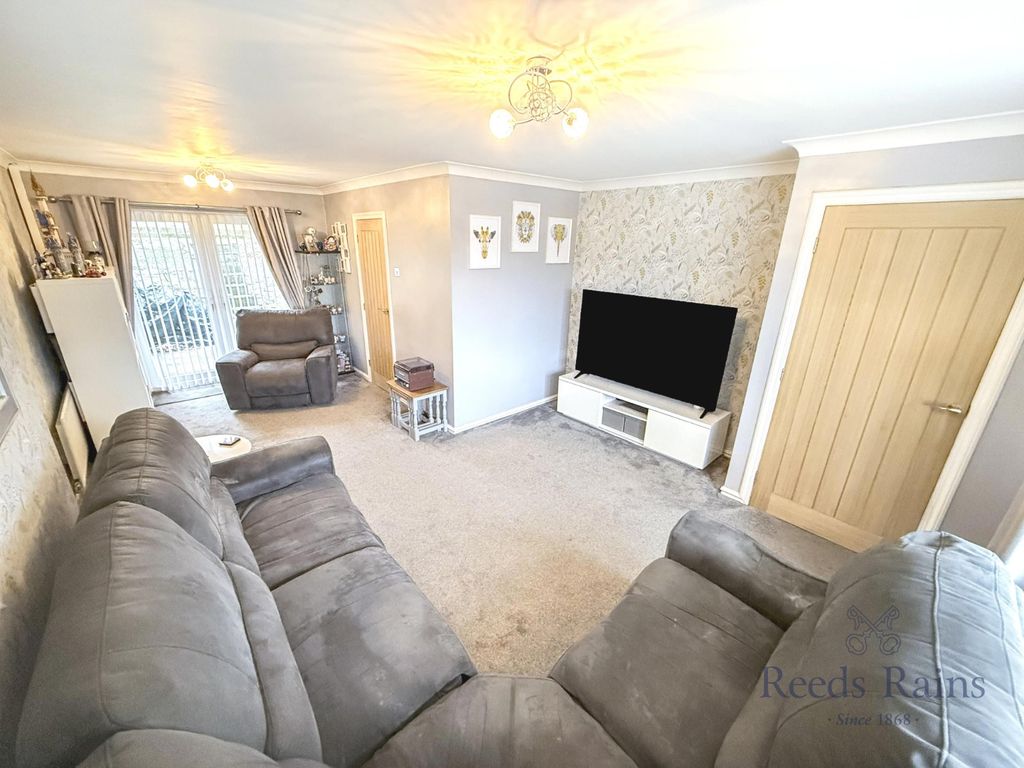 Property photo 2 of 28 Picture No. 22