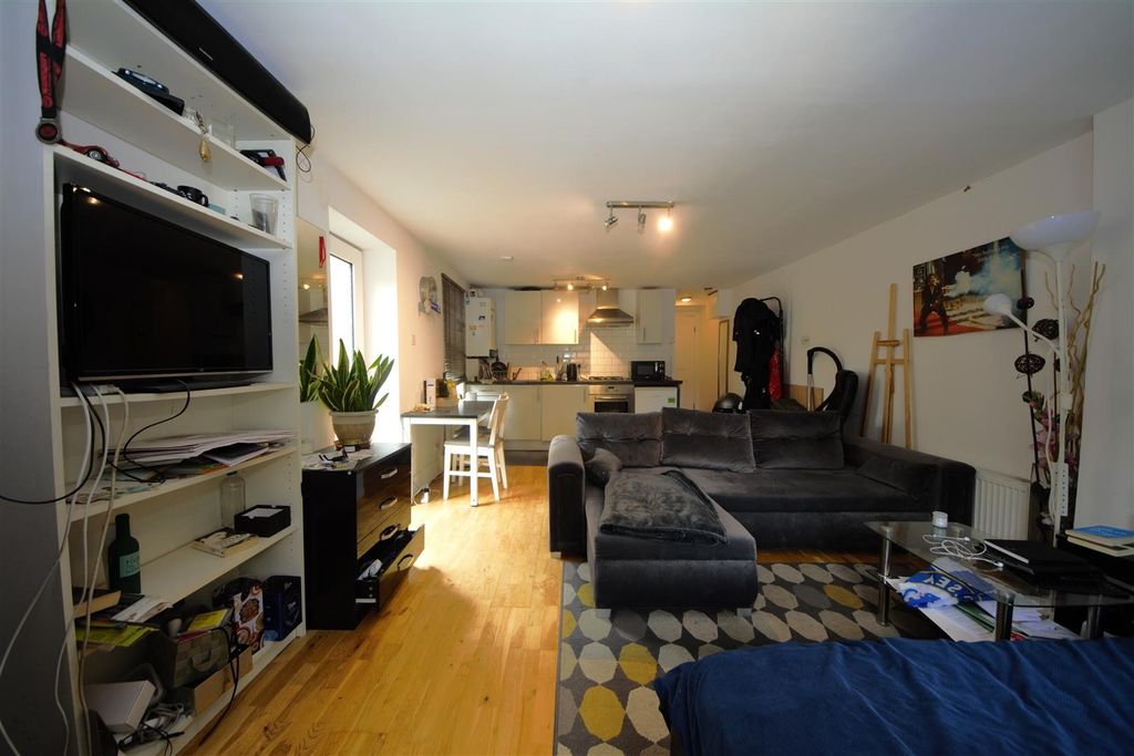 Property photo 2 of 5 4.Jpg