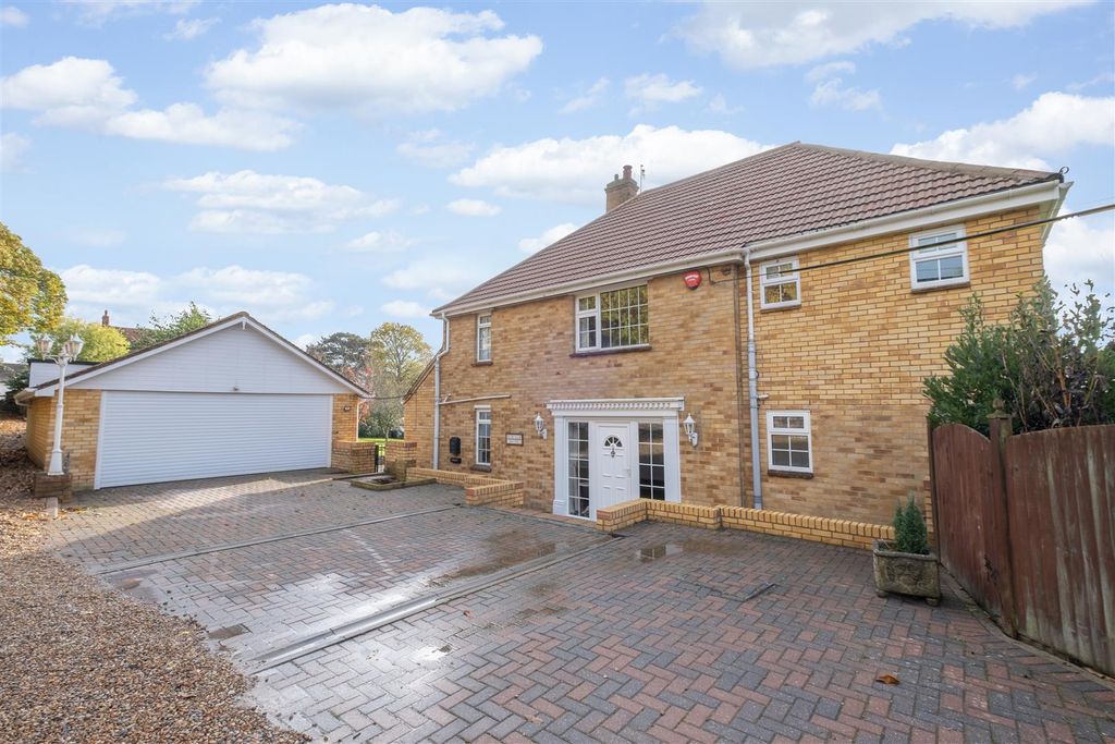 Property photo 1 of 38