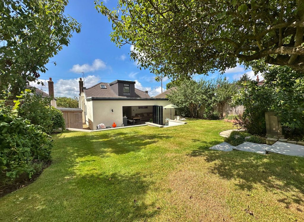 Property photo 1 of 39 Photo 2