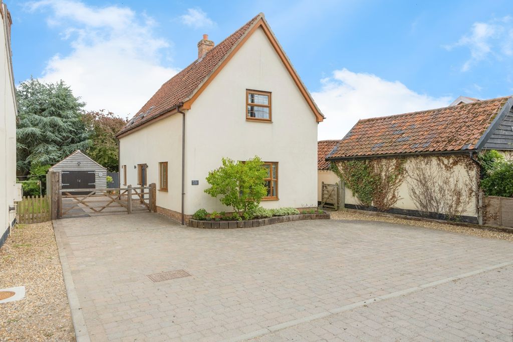 Property photo 1 of 17 Photo