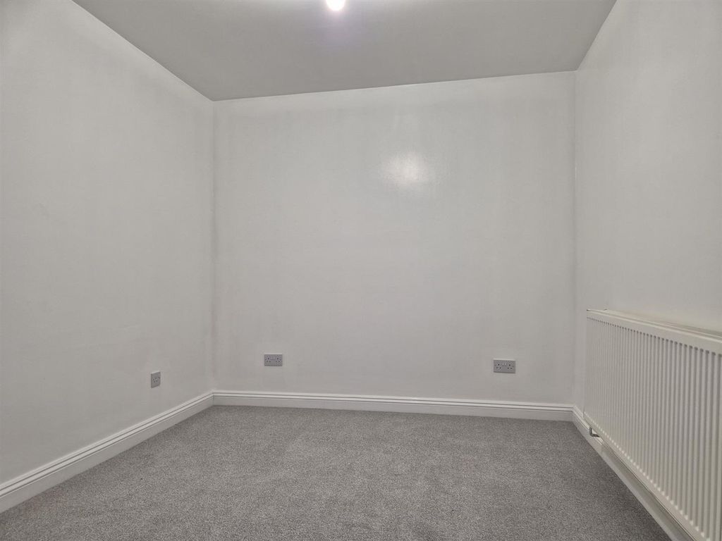 Property photo 3 of 6 20251216_152922_Resized.Jpg