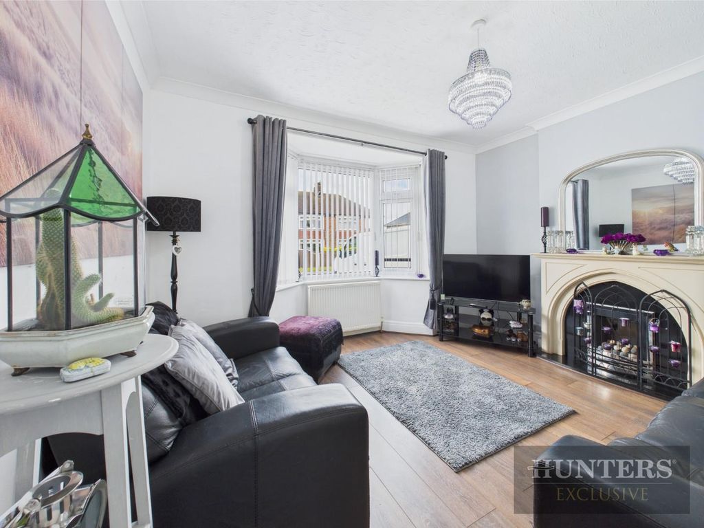 Property photo 2 of 28 Cam05316G0-Pr0099-Still017.Jpg