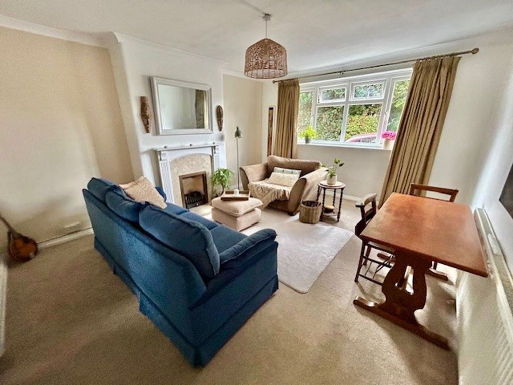 Property photo 3 of 14 Living Room
