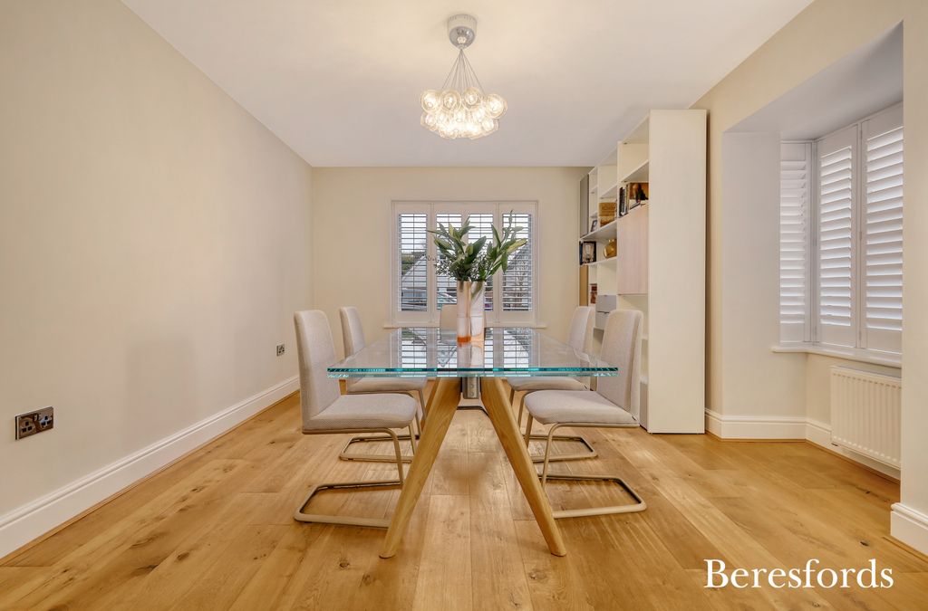 Property photo 3 of 17 Picture No. 09