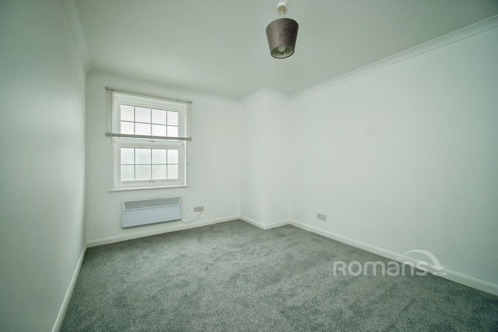 Property photo 3 of 8 Pbox-Img.Jpg