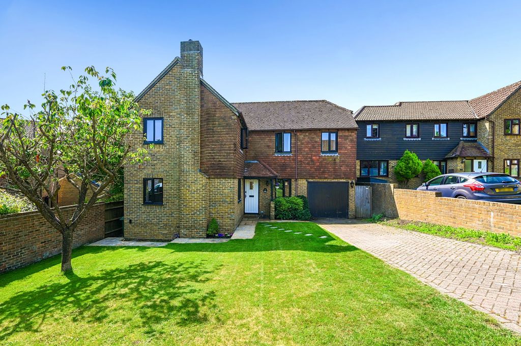 Property photo 1 of 22