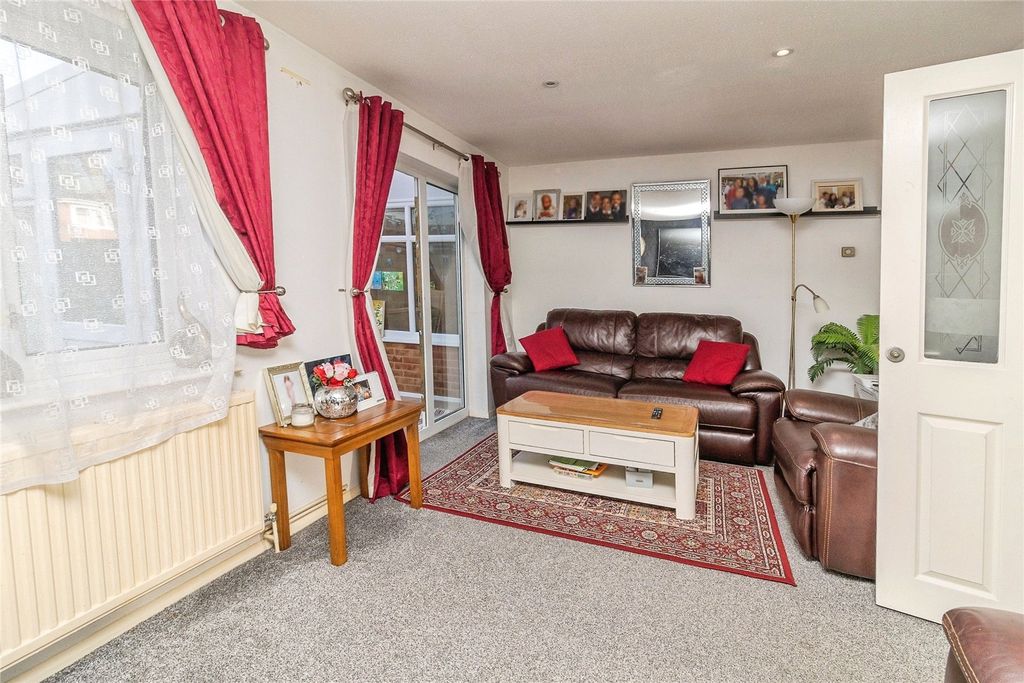 Property photo 3 of 21 Picture No. 20