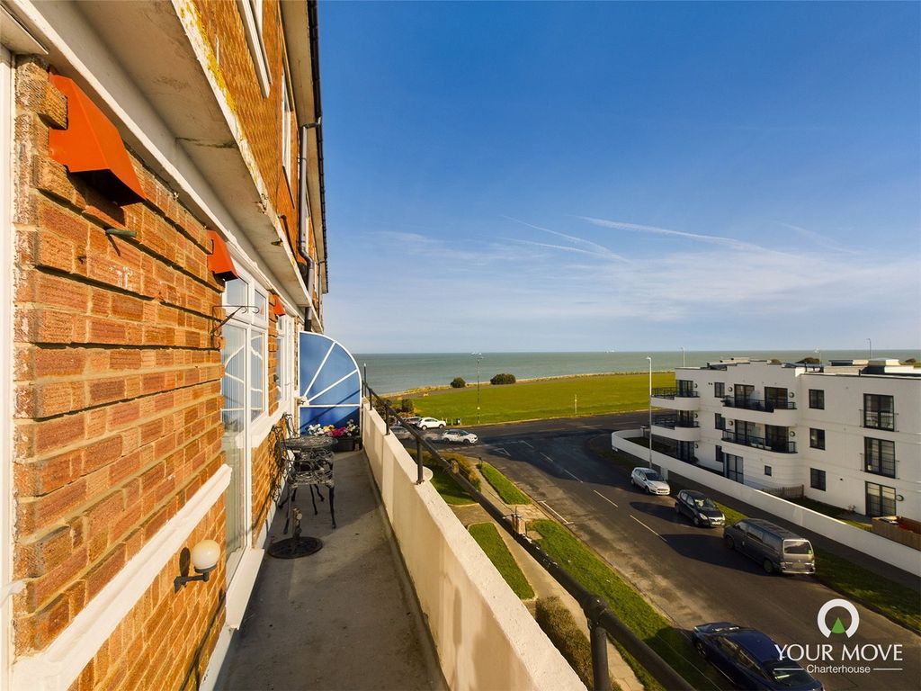 Property photo 1 of 16 Picture No. 13