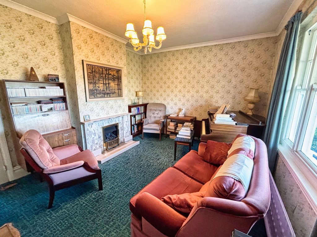 Property photo 2 of 26