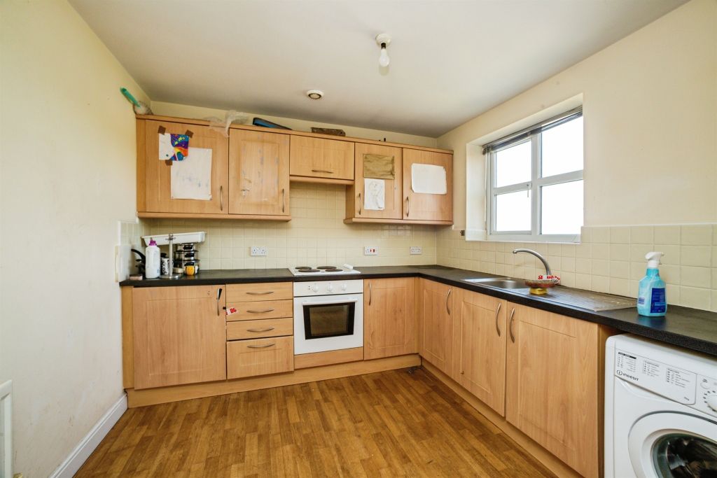 Property photo 3 of 17