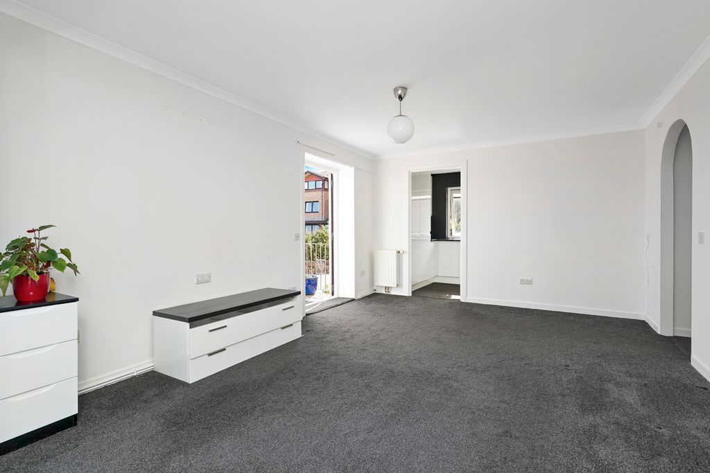 Property photo 3 of 17 Property Image 3