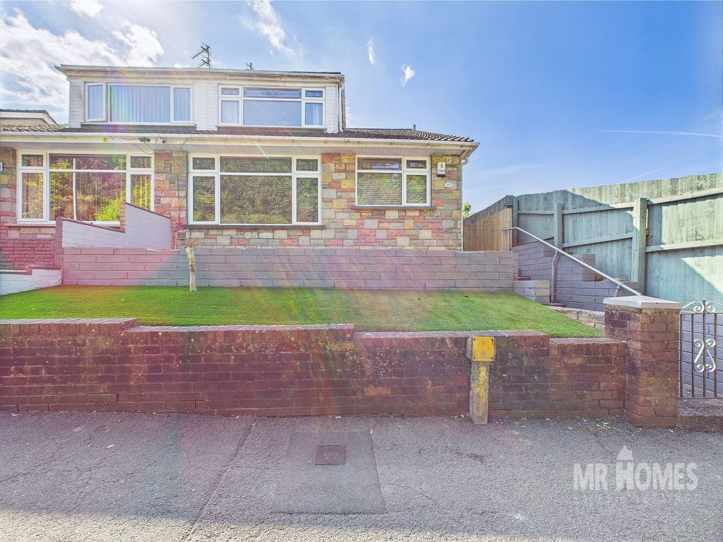 Property photo 2 of 43