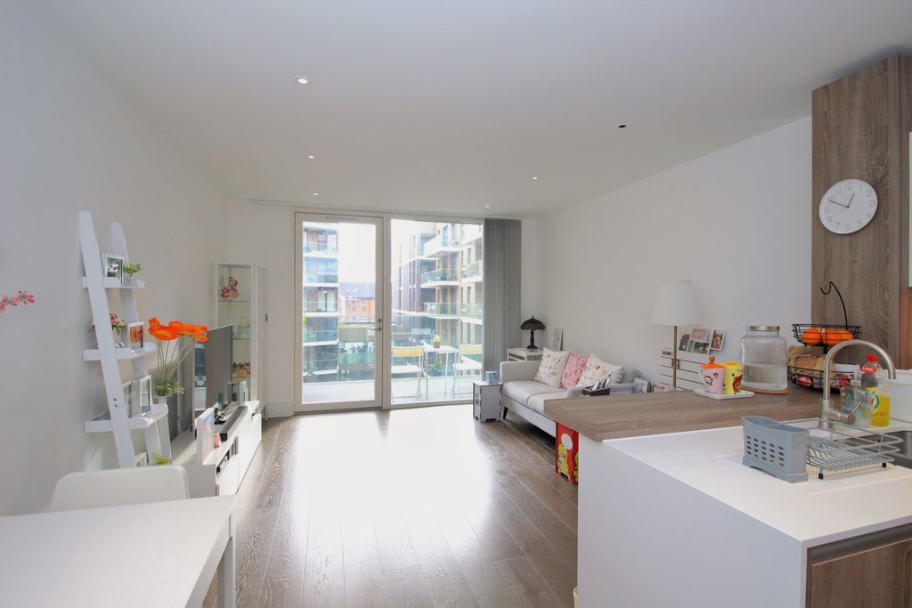 Property photo 2 of 22