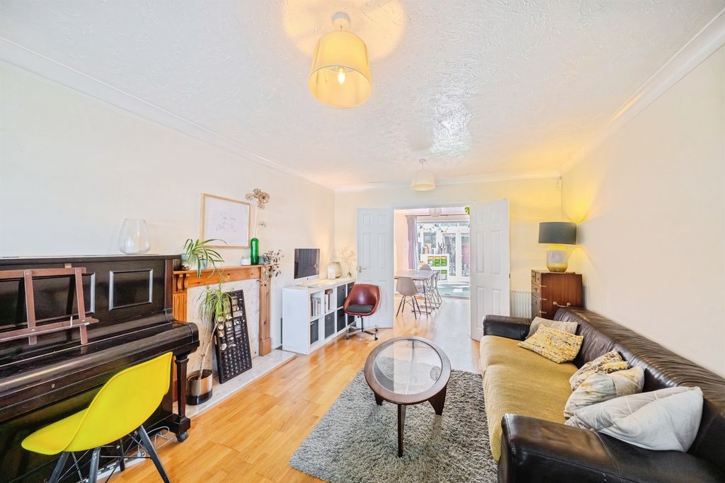 Property photo 3 of 24