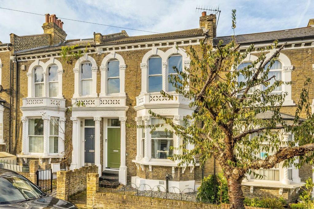 Property photo 2 of 9