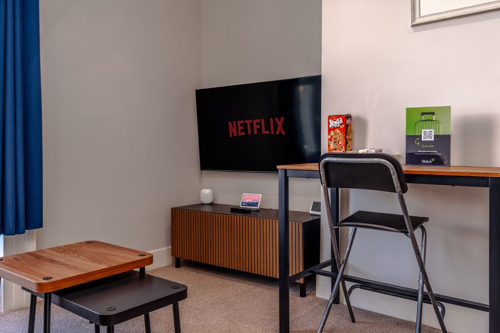 Property photo 3 of 18