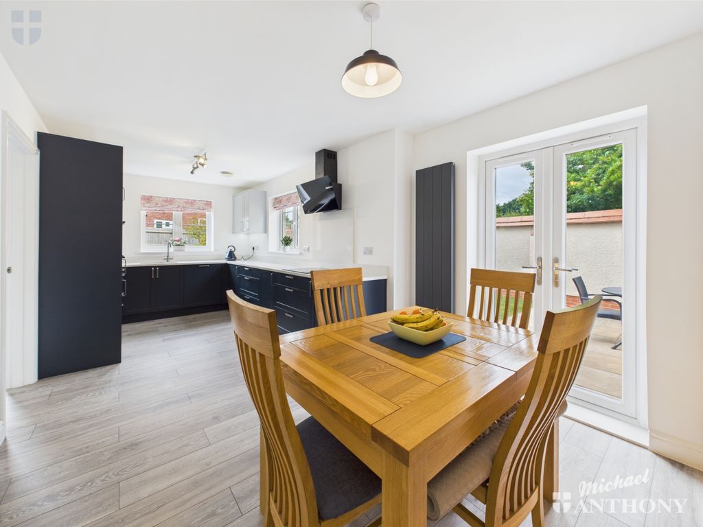 Property photo 3 of 25 Cam03852G0-Pr0296-Still016