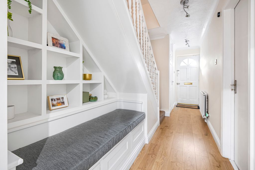 Property photo 3 of 21