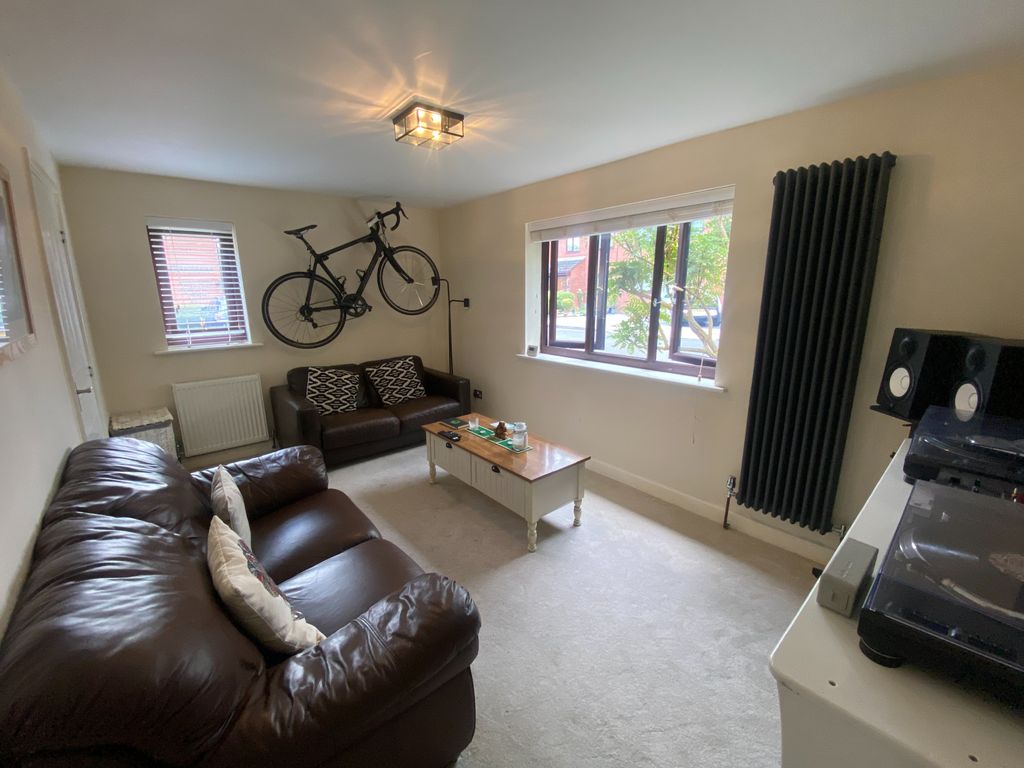 Property photo 2 of 5