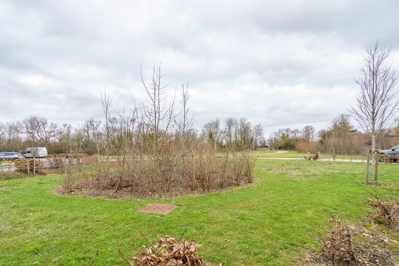 Property photo 2 of 17 Photo 21