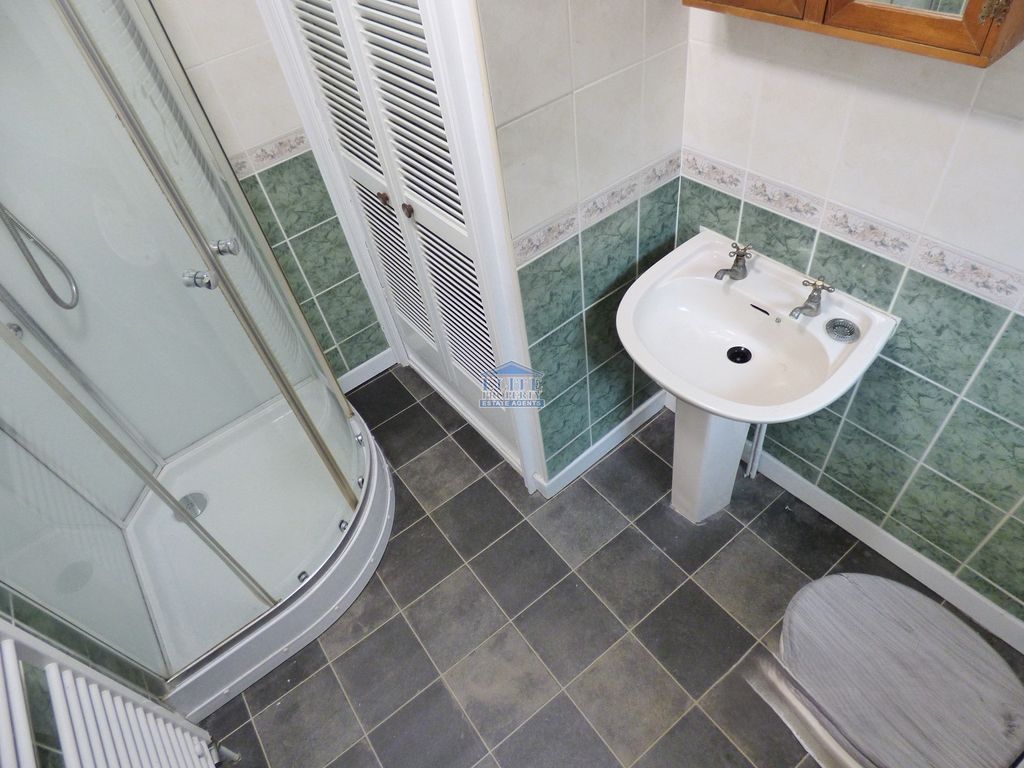 Property photo 2 of 11 Shower Room