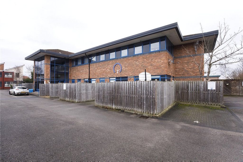 Property photo 2 of 15 Picture No. 02