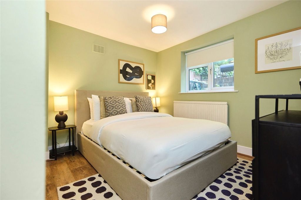 Property photo 3 of 13 Bedroom