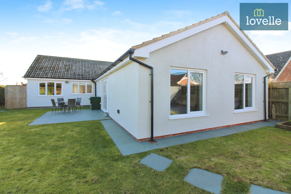 Property photo 2 of 18