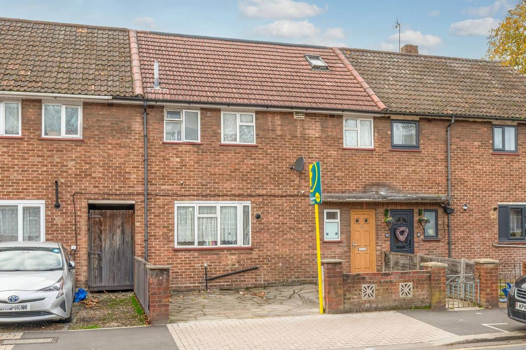 Property photo 3 of 16