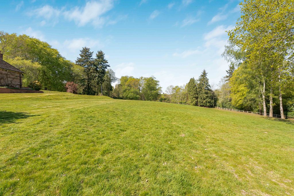 Additional image 22 of 5 bed detached house for saleSt Patricks Lane, Liss, Hampshire GU33
