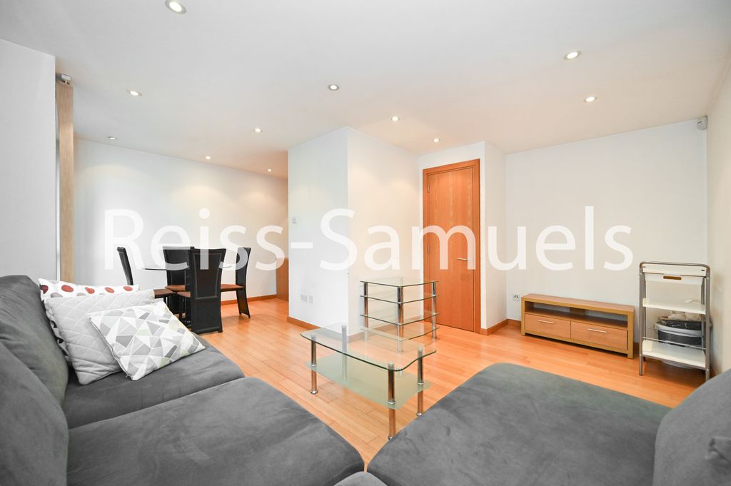 Property photo 3 of 18