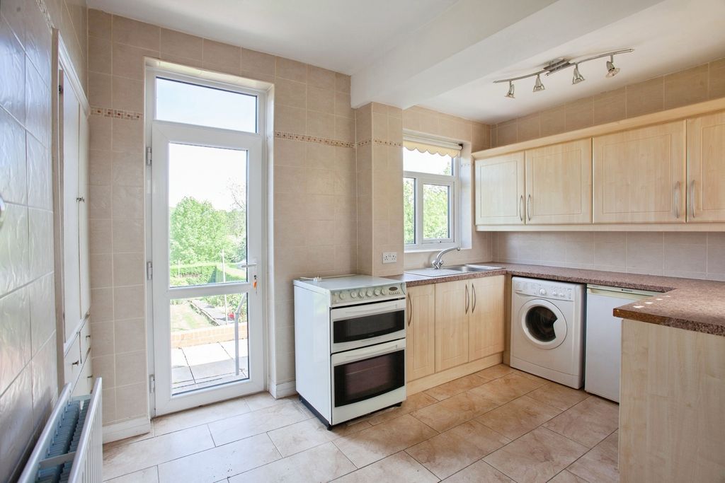 Property photo 3 of 19 Pbox-Img.Jpg