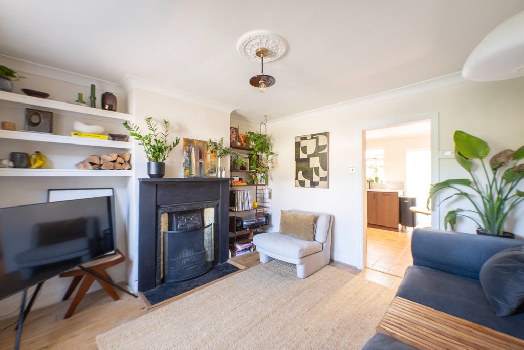 Property photo 2 of 17 5065523