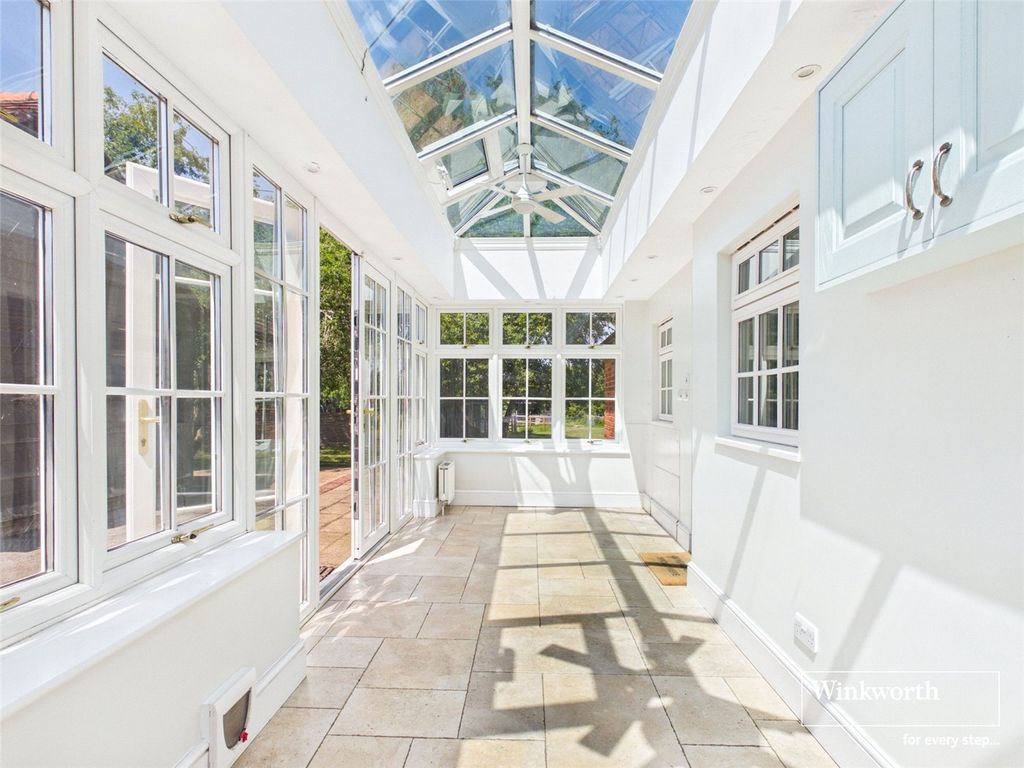 Property photo 3 of 34 Picture No. 42
