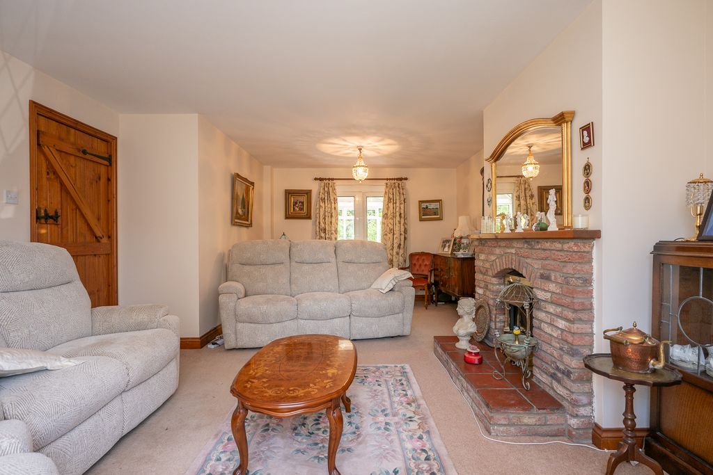 Property photo 3 of 16 67Cthestreet,Hindolveston-19