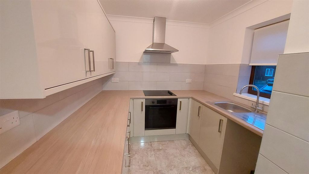 Property photo 3 of 13 20251128_162045.Jpg