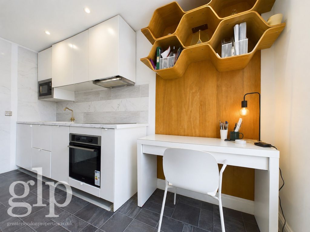 Property photo 2 of 15 2693594