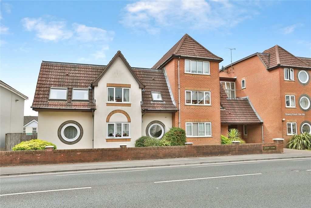 Property photo 1 of 14 Picture No. 16
