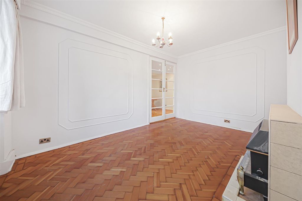 Property photo 2 of 12 Dsc_1107.Jpg